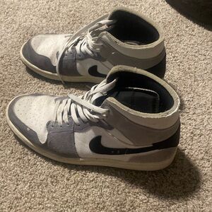 Used Nike shoes still in good condition only worn 6 times